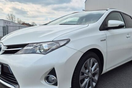 Toyota Auris 140.000 km 12.300 &euro; Döbeln 04720