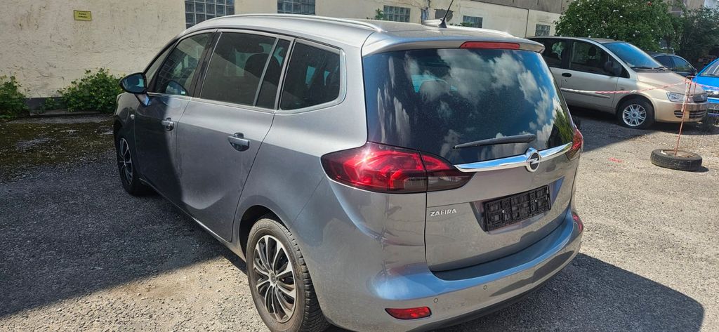 Opel Zafira 49.111 km 11.999 &euro; Gelsenkirchen 45886