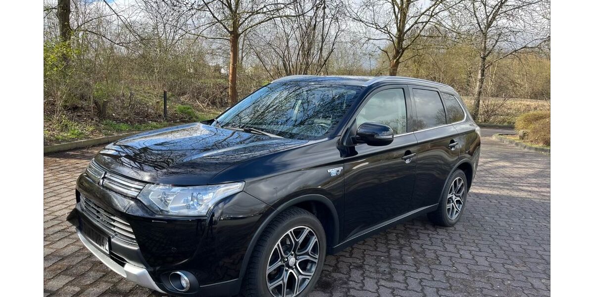 Mitsubishi Outlander 180.000 km 10.999 &euro; Vellmar 34246