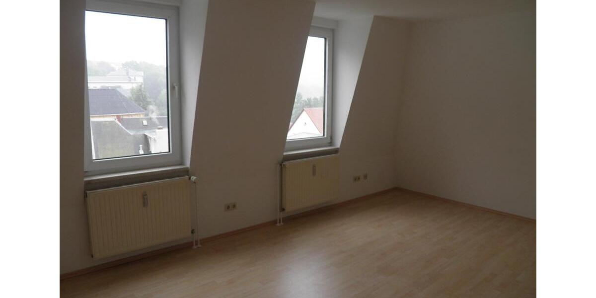 Dachgeschoßwohnung Zschopau - 2 Zimmer, 52 m&sup2;, 335&euro; | Angebot:24946762