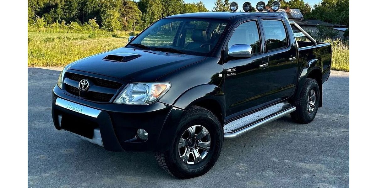 Toyota Hilux 188.000 km 15.000 &euro; Neuss 41462