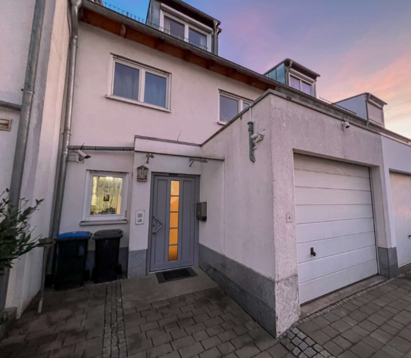 Haus zum Kaufen in Wolfschlugen 525.000 € 130 m²
