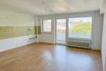 Zentral gelegene 2-Zimmer-Wohnung im 5. OG mit Aufzug und Balkon
