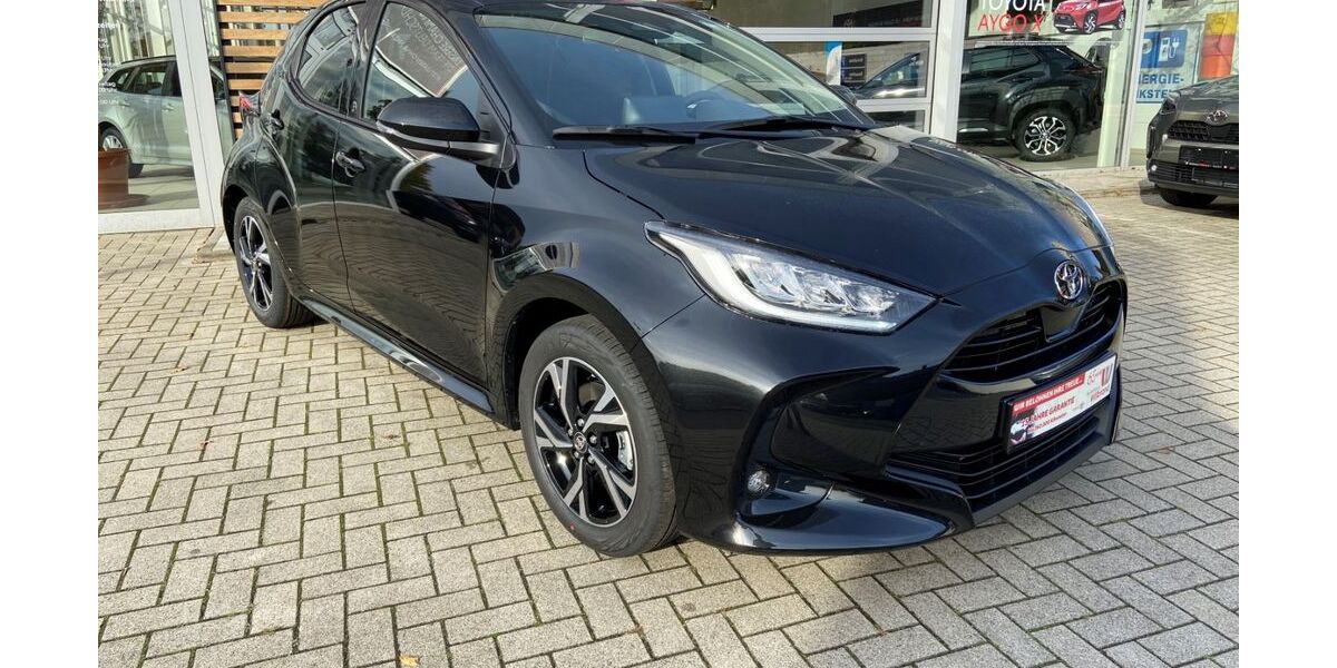 Toyota Yaris 15.000 km 23.250 &euro; Steinfurt-Borghorst 48565