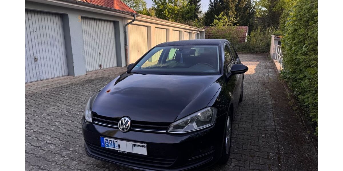 VW Golf 98.000 km 10.000 &euro; Germersheim 76726