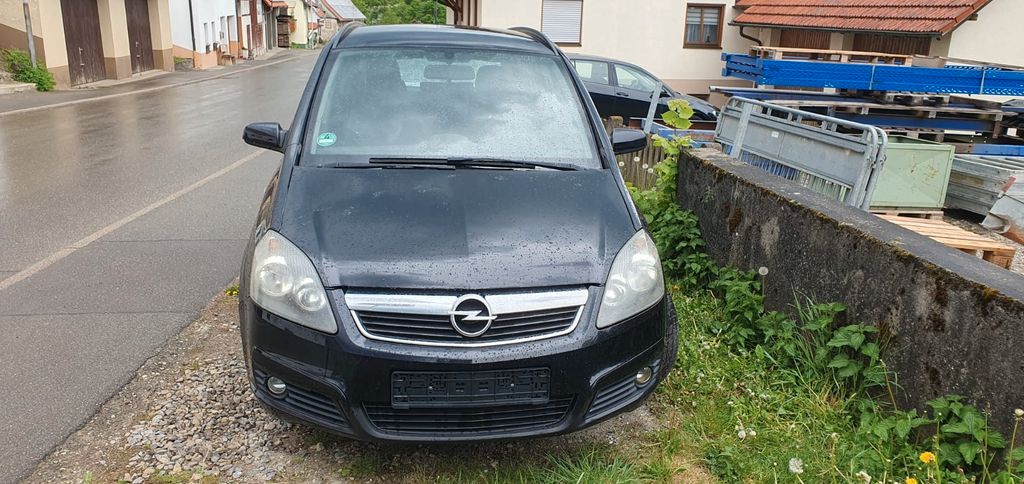 Opel Zafira 309.000 km 900 &euro; Rosenfeld 72348