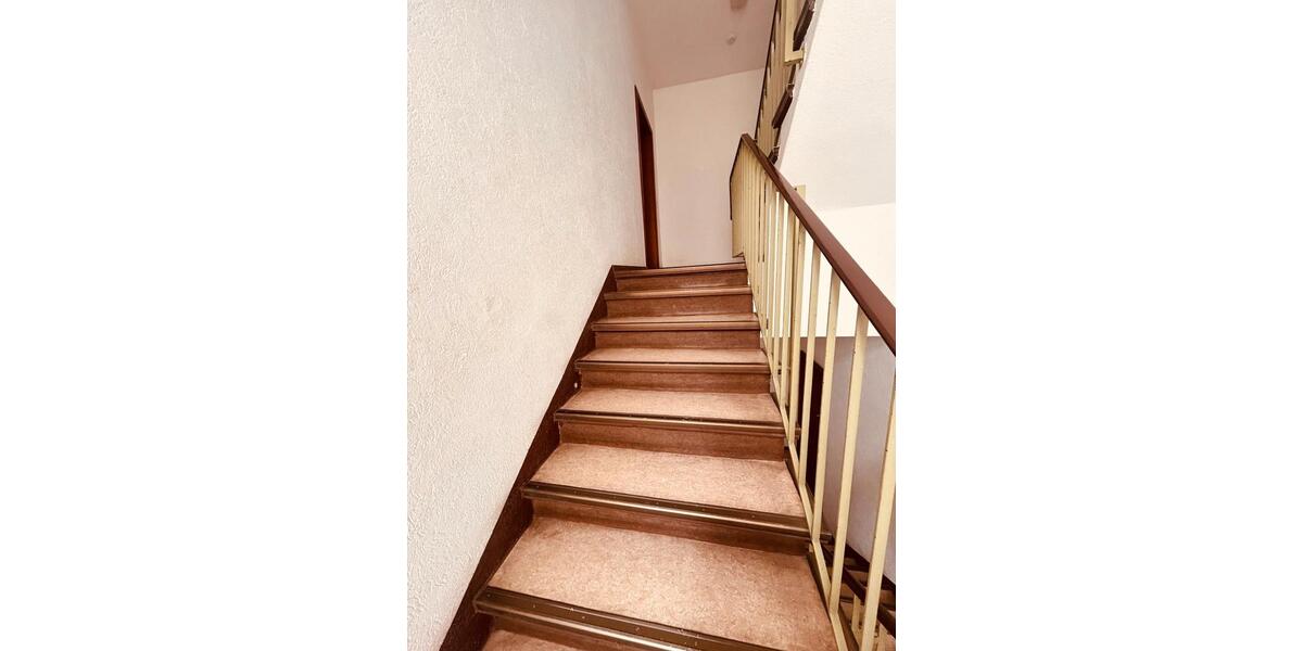Etagenwohnung Hameln - 4 Zimmer, 102 m&sup2;, 168.000&euro; | Angebot:27094290