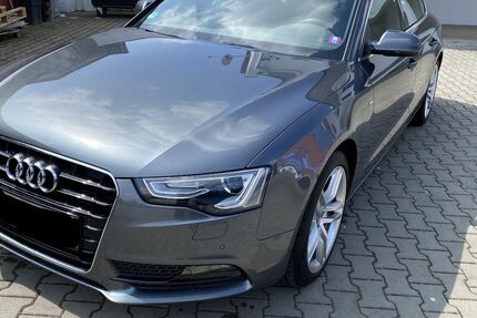 Audi A5 177.000 km 14.999 &euro; Aachen 52070