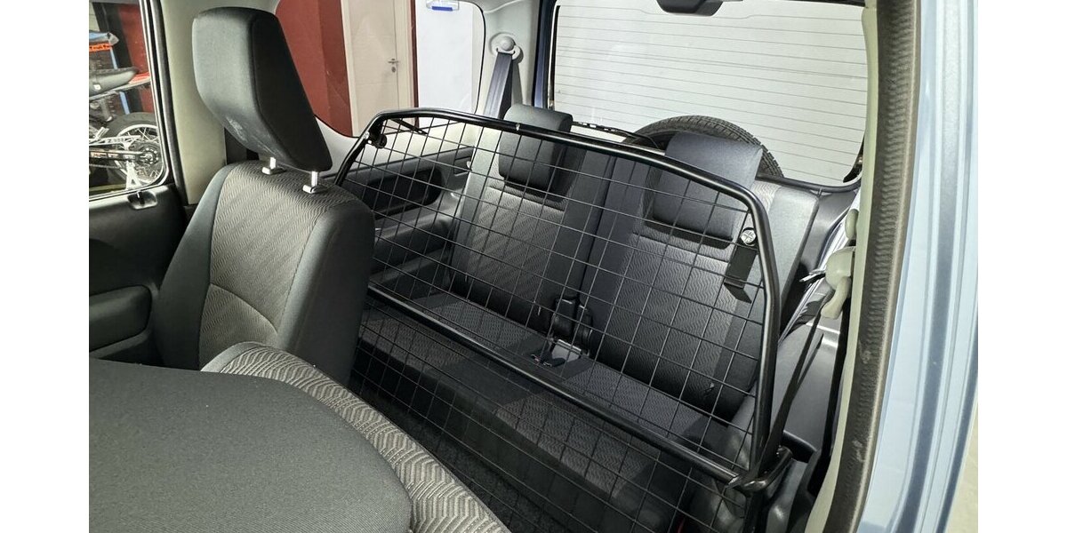 Suzuki Jimny FJ Lim. 1.3 AHK Sitzheizung Klimaanlage 84.150 km 14.520 &euro; Lich 35423