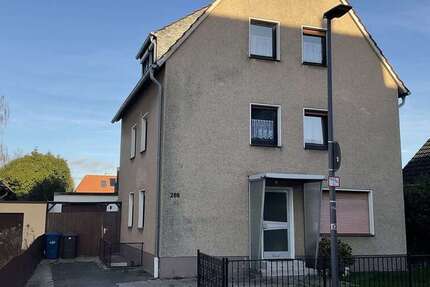 Haus zum Kaufen in Leverkusen 479.000 € 148.6 m² 9 zimmer
