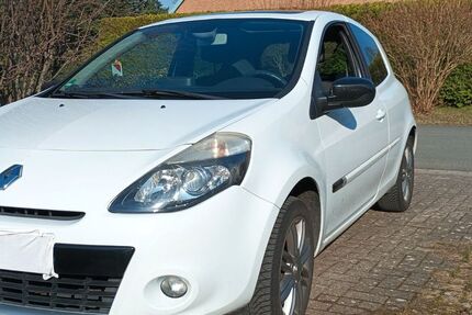 Renault Clio 171.000 km 2.700 &euro; Bremen 28207