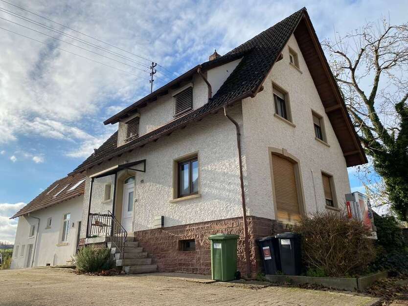 Haus zum Kaufen in Marxzell Burbach 500.000 € 220 m²