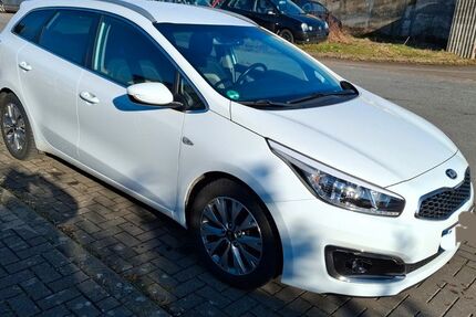 Kia ceed Sportswagon 196.000 km 8.700 € Bad Sassendorf 59505