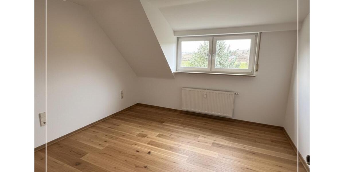 Dachgeschoßwohnung Stuttgart Luginsland - 3.5 Zimmer, 87 m&sup2;, 299.900&euro; | Angebot:26764453