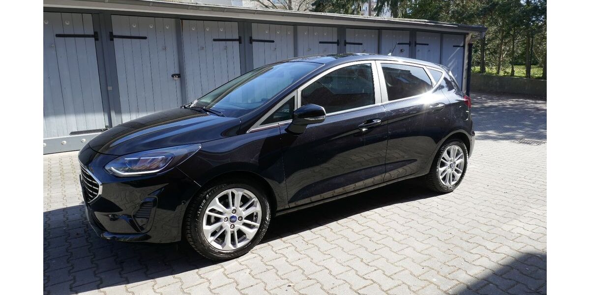 Ford Fiesta 33.190 km 17.450 &euro; Berlin-Tempelhof 12105