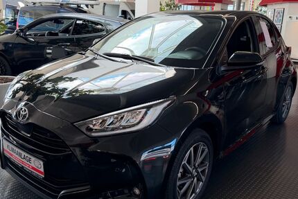 Toyota Yaris 5.999 km 21.500 &euro; Königsbrunn / Augsburg 86343