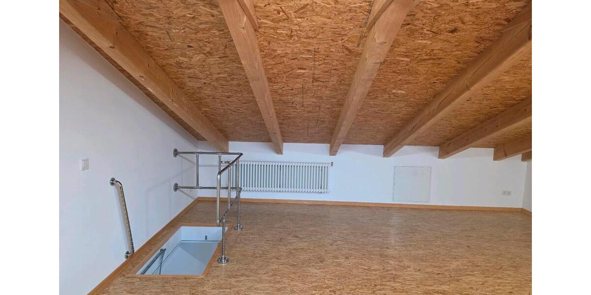 Dachgeschoßwohnung Aschersleben - 2 Zimmer, 59 m&sup2;, 575&euro; | Angebot:26346435