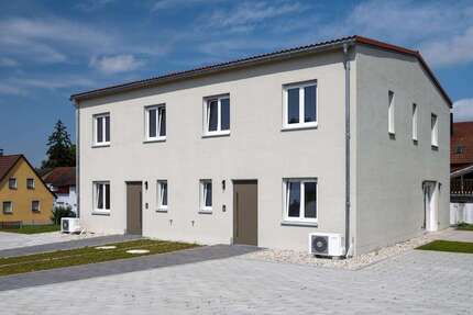 Haus zum Mieten in Aufhausen 1.350 € 135 m² 4 zimmer