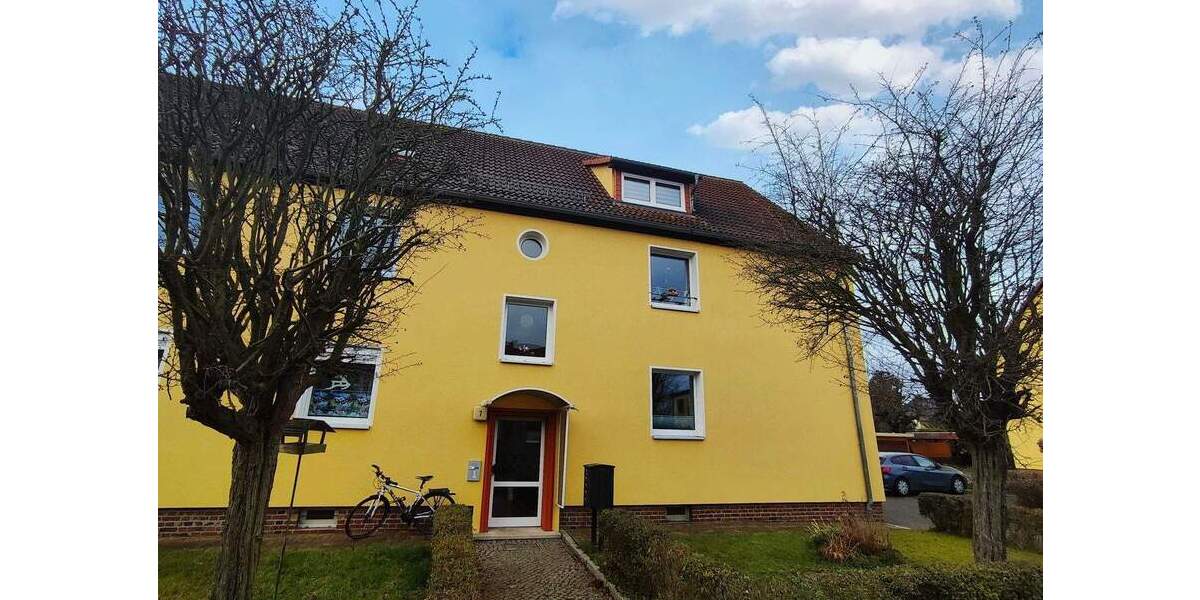 Charmante 3-Raum-Wohnung mit Gartenanteil, Stellplatz und sofortiger Verfügbarkeit - ideal für Eigennutzer und Anleger 3 zimmer