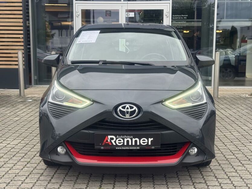Aygo (X)