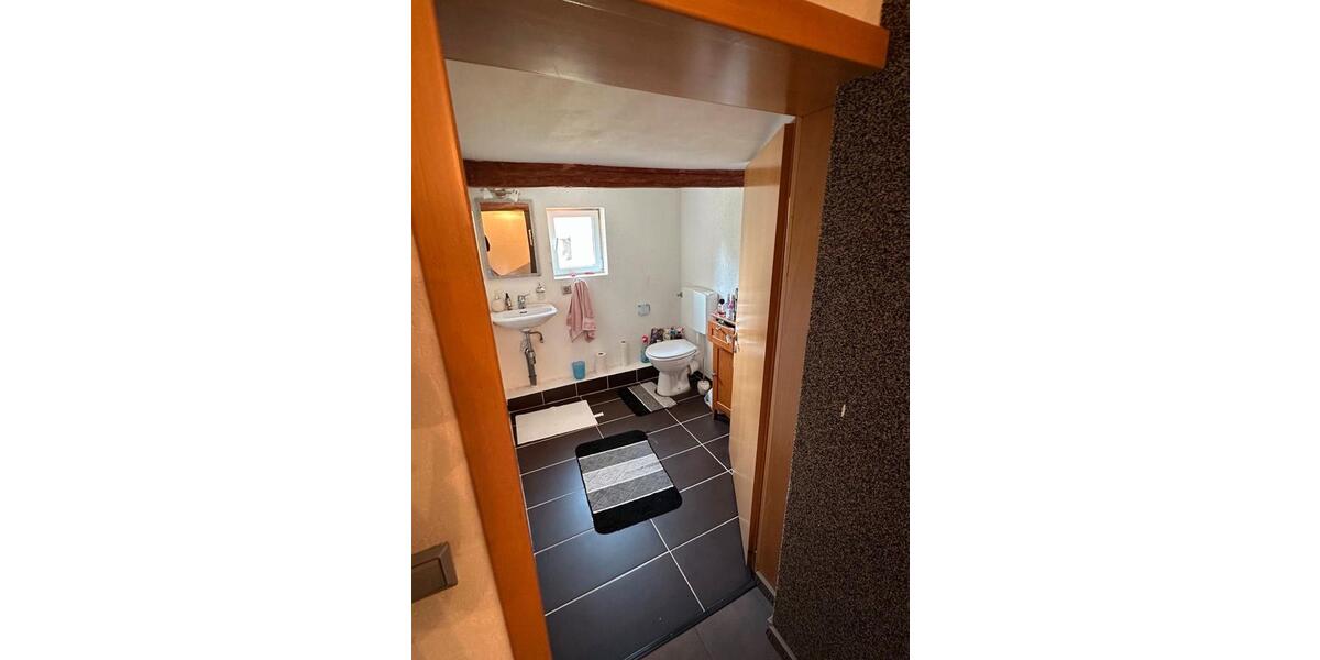 Doppelhaushälfte - 8 Zimmer, 110 m&sup2;, 97.999&euro; | Angebot:27002053
