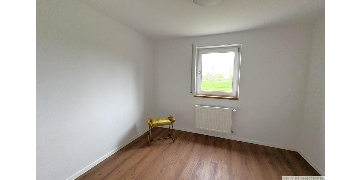Erdgeschoßwohnung Ansbach - 4 Zimmer, 130 m&sup2;, 1.200&euro; | Angebot:26178645