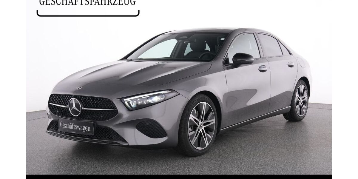 Mercedes-Benz A 180 4.900 km 34.850 &euro; Essen 45309