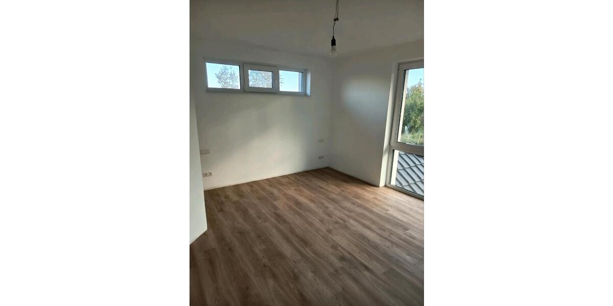 Einfamilienhaus Eutin - 5 Zimmer, 150 m&sup2;, 2.050&euro; | Angebot:26235145