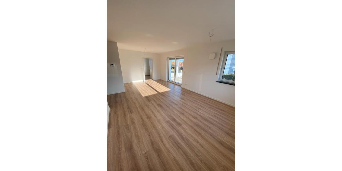 Erdgeschoßwohnung Kemnath - 4 Zimmer, 114 m&sup2;, 1.300&euro; | Angebot:25549087