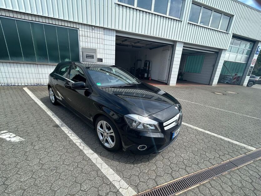 Mercedes-Benz A 180 107.000 km 14.900 € Braubach 56338