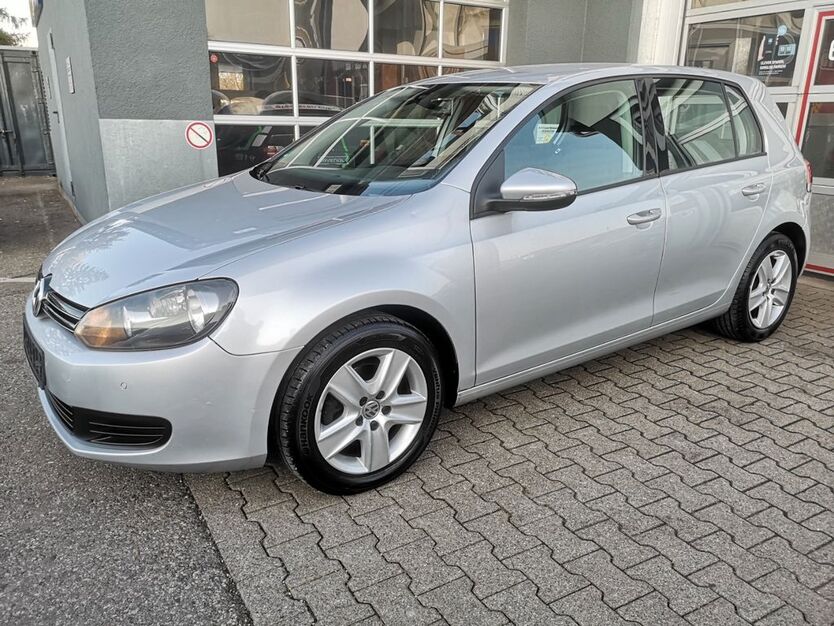 VW Golf 184.000 km 5.950 € Ofterdingen 72131