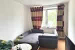 Helle 3 Zimmer Wohnung mit 2 Balkonen und EBK in zentraler Lage von D-Rath!