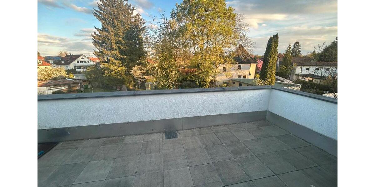 Dachgeschoßwohnung München Sendling-Westpark - 3 Zimmer, 80 m&sup2;, 948&euro; | Angebot:26670278