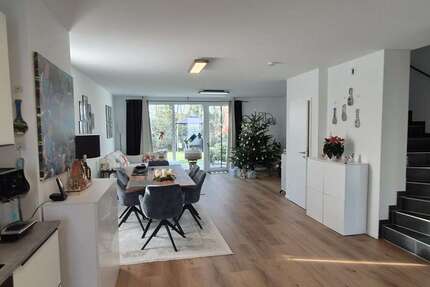 Haus zum Mieten in Kerpen Türnich 2.330 € 160.8 m² 5 zimmer