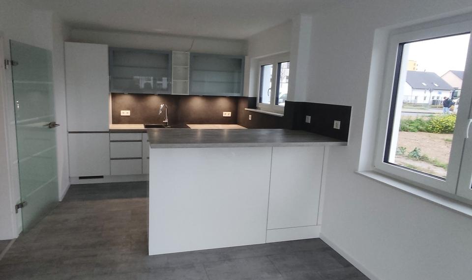 Doppelhaushälfte Hochheim am Main - 6 Zimmer, 158 m&sup2;, 3.320&euro; | Angebot:26631325
