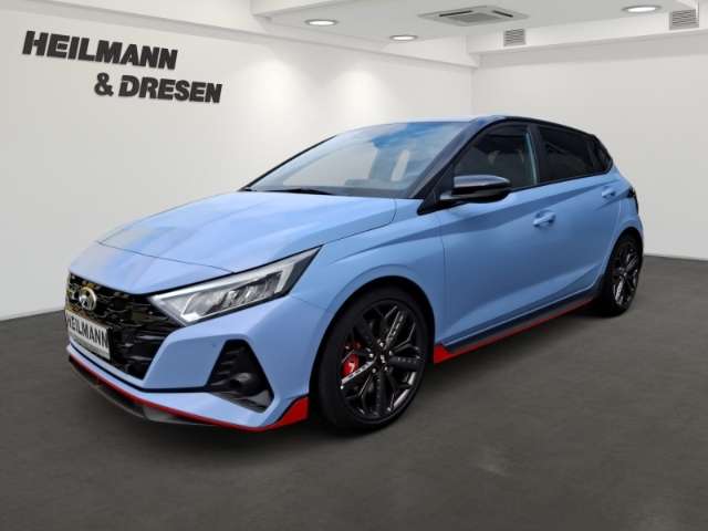 i20