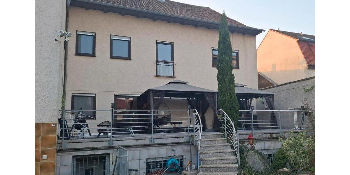 Einfamilienhaus Östringen - 7 Zimmer, 300 m&sup2;, 1.800&euro; | Angebot:26641064