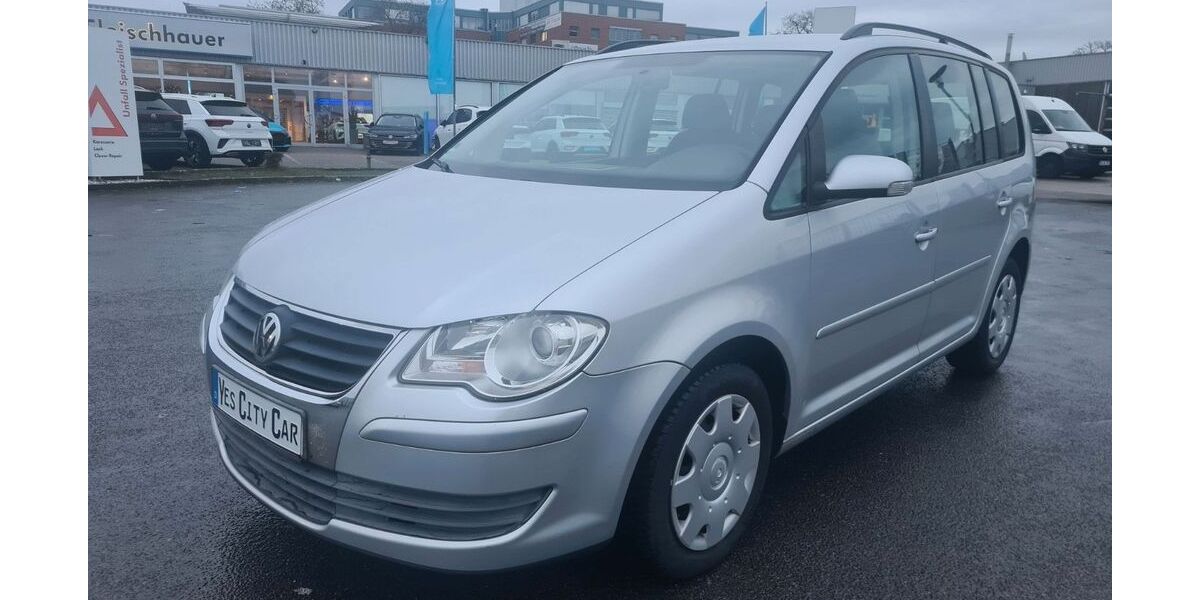 VW Touran 162.630 km 6.299 &euro; Köln 51145