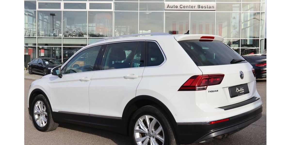 VW Tiguan 2.0TDI HIGHLINE/4-MOTION/VIRTUAL/PANORAMA 162.880 km 18.900 &euro; Villingen-Schwenningen 78054