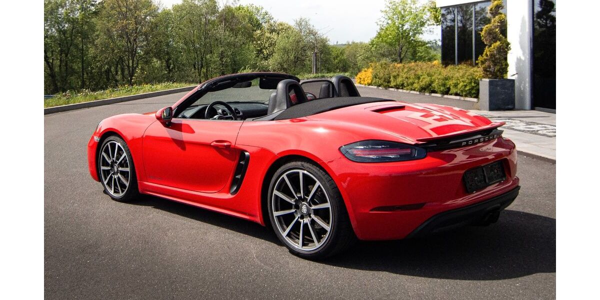 Porsche Boxster 24.000 km 55.800 &euro; Nauroth 57583