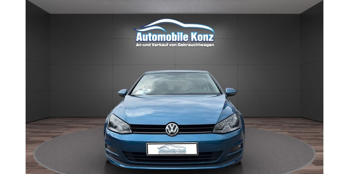 VW Golf 82.245 km 8.900 &euro; Konz 54329