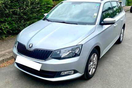 Skoda Fabia 161.166 km 9.499 &euro; Stuttgart 70469