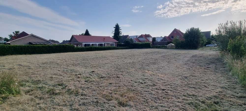 Grundstück zu verkaufen in Zetel 179.000 € 1365 m²