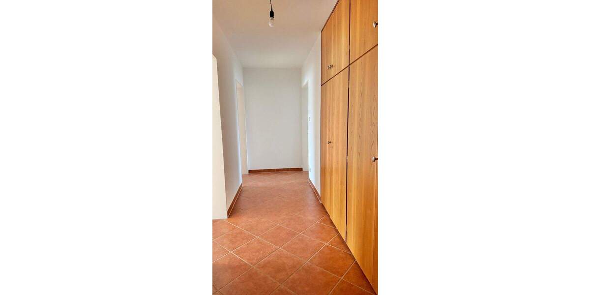 Etagenwohnung Regensburg Westenviertel - 2 Zimmer, 67 m&sup2;, 760&euro; | Angebot:24649128