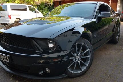 Ford Mustang 180.000 km 18.500 &euro; Hennef 53773