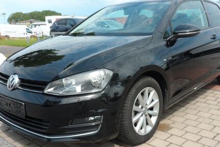 VW Golf 97.070 km 8.490 &euro; Greifswald 17489