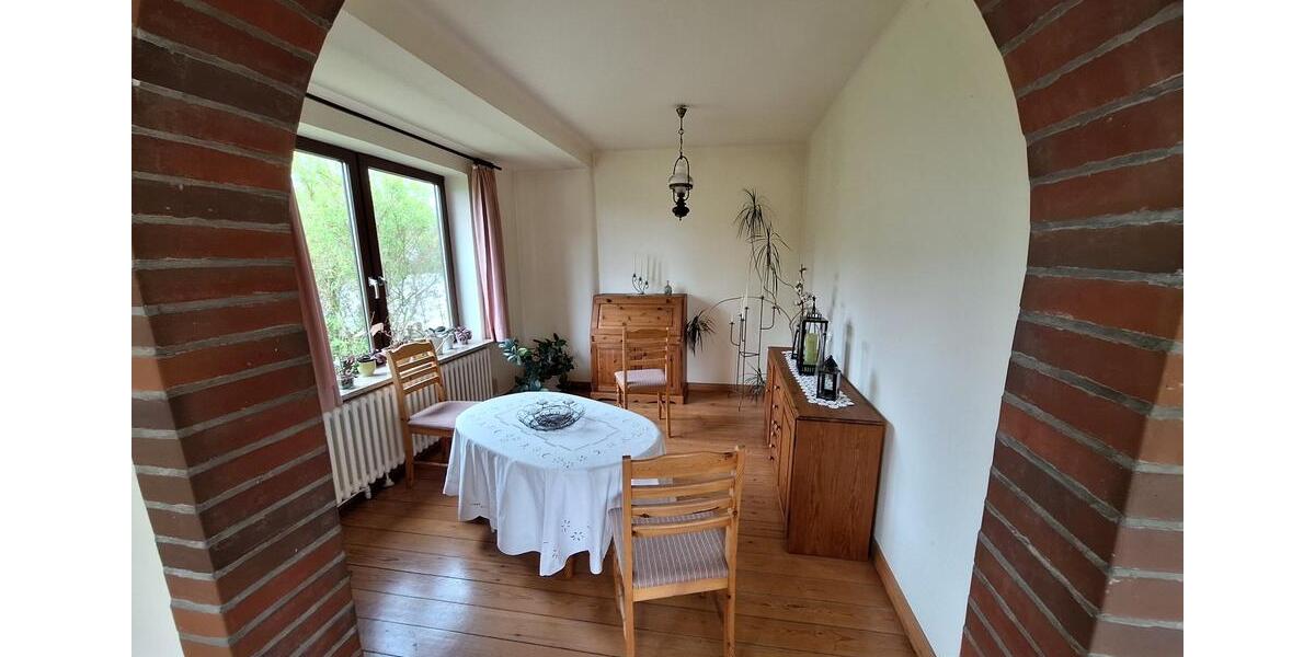 Einfamilienhaus Tellingstedt - 8 Zimmer, 140 m&sup2;, 335.000&euro; | Angebot:26414466