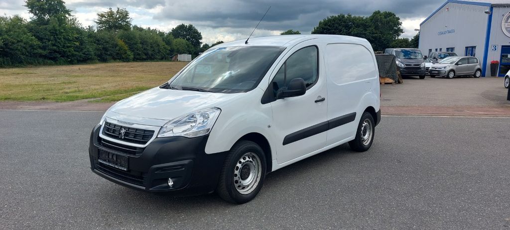 Peugeot Partner 180.595 km 6.999 € Nübbel 24809