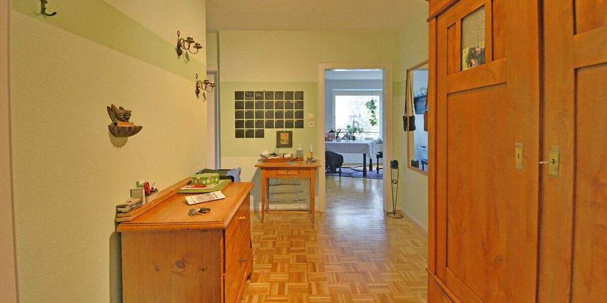 Etagenwohnung Kassel West - 3 Zimmer, 85 m&sup2;, 225.000&euro; | Angebot:25410013