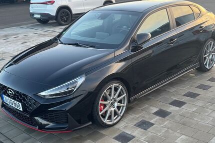 Hyundai i30 33.000 km 33.490 &euro; Pöhl 08543